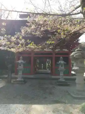 岩舟山高勝寺の山門・神門