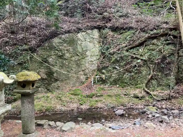 鏡石神社(岡山県)