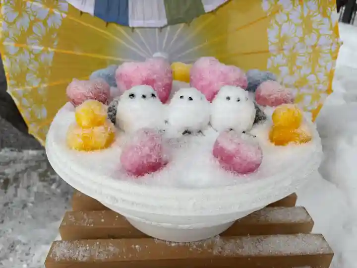 札幌諏訪神社の像