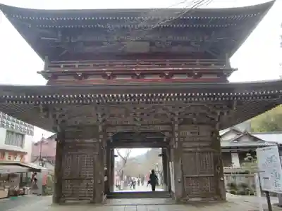 華厳寺の山門・神門