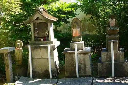 五大堂同聚院の地蔵