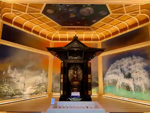 御岩神社の仏像