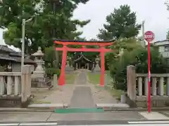 八幡社　春日社合殿の鳥居