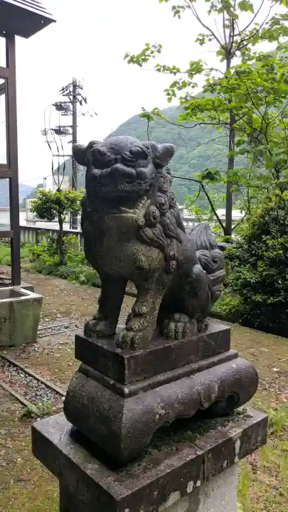 宇奈月神社の{uncategorized: "未分類", other: "その他", undefined: "問題あり", building: "その他建物", grave: "お墓", sacred_gate: "鳥居", guardian: "狛犬", statue: "像", buddha: "仏像", history: "歴史", nature: "自然", garden: "庭園", animal: "動物", pagoda: "塔", temizu: "手水舎", mountain_gate: "山門・神門", sanctuary: "本殿・本堂", subordinate: "末社・摂社", art: "芸術", scenery: "景色", jizo: "地蔵", ema: "絵馬", goshuin: "御朱印", omikuji: "おみくじ", items: "授与品その他", amulet: "お守り", goshuincho: "御朱印帳", eats: "食事", festival: "お祭り", votive_dance: "神楽", shichigosan: "七五三参", wedding: "結婚式", experience: "体験その他", initially: "初詣", around: "周辺", anti_infection: "感染症対策"}