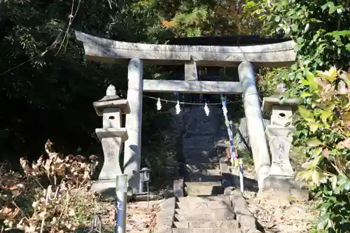 大六天麻王神社の鳥居