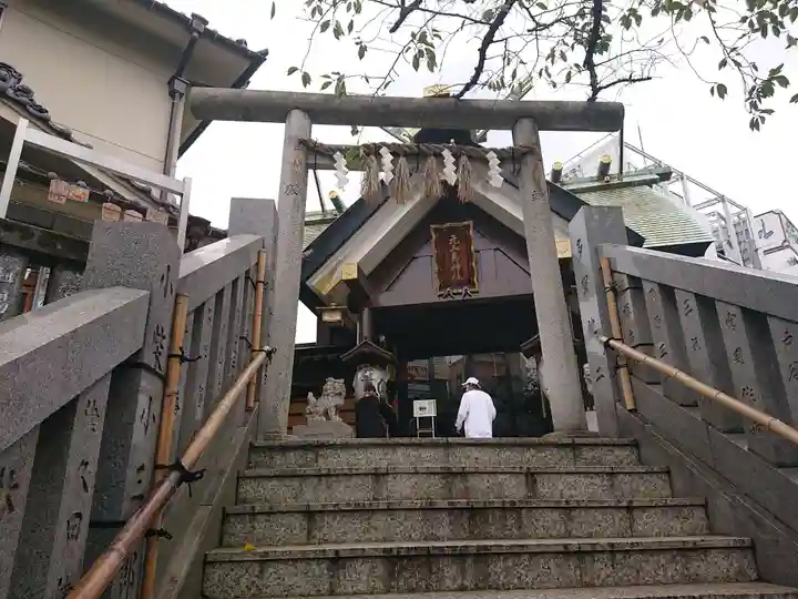 元三島神社の鳥居