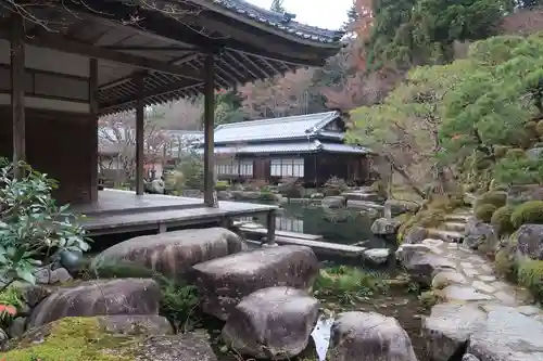 百済寺の庭園