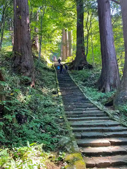 出羽神社(出羽三山神社)~三神合祭殿~のその他建物