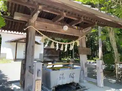 冨士御室浅間神社の手水舎