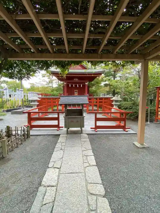 鶴岡八幡宮の末社・摂社
