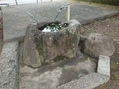 白山社の手水舎