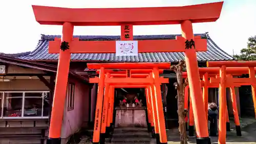 信貴山 宝生寺の鳥居