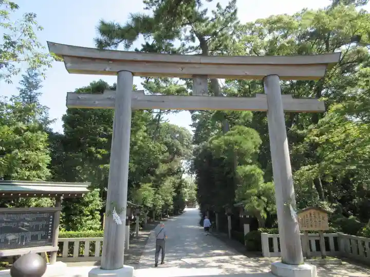 寒川神社の鳥居