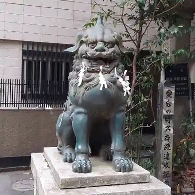愛宕神社の狛犬