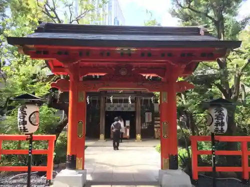 愛宕神社の山門