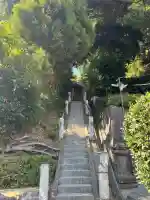 熊野神社(杉田・中原)の{uncategorized: "未分類", other: "その他", undefined: "問題あり", building: "その他建物", grave: "お墓", sacred_gate: "鳥居", guardian: "狛犬", statue: "像", buddha: "仏像", history: "歴史", nature: "自然", garden: "庭園", animal: "動物", pagoda: "塔", temizu: "手水舎", mountain_gate: "山門・神門", sanctuary: "本殿・本堂", subordinate: "末社・摂社", art: "芸術", scenery: "景色", jizo: "地蔵", ema: "絵馬", goshuin: "御朱印", omikuji: "おみくじ", items: "授与品その他", amulet: "お守り", goshuincho: "御朱印帳", eats: "食事", festival: "お祭り", votive_dance: "神楽", shichigosan: "七五三参", wedding: "結婚式", experience: "体験その他", initially: "初詣", around: "周辺", anti_infection: "感染症対策"}