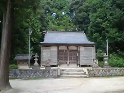 小虫神社の本殿・本堂