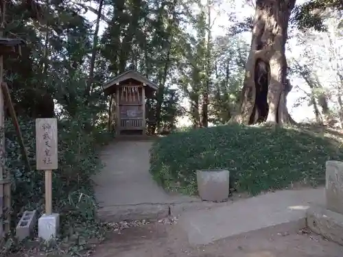 小林鳥見神社の末社