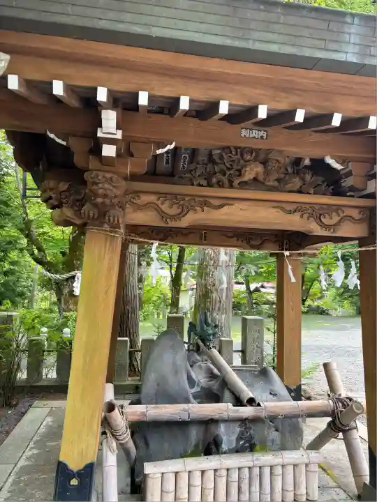 山中諏訪神社(山梨県)