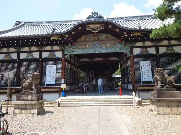 御香宮神社の本殿・本堂