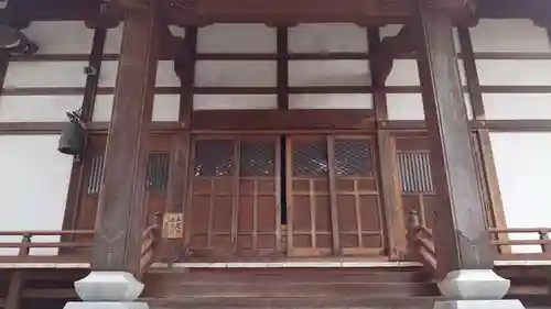 三澤寺の本殿・本堂