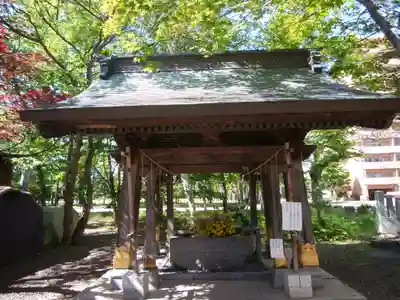 彌彦神社　(伊夜日子神社)の手水舎