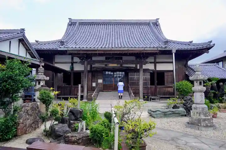 蓮台寺の本殿・本堂