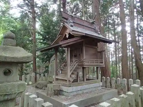 高角神社の本殿