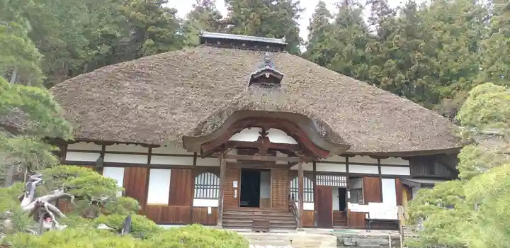 常楽寺の本殿・本堂