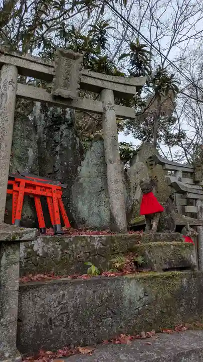 伏見稲荷大社 御膳谷奉拝所(京都府)