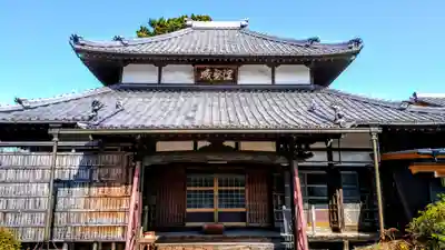 摂取院の本殿・本堂