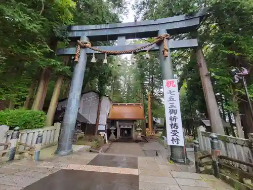 諏訪大社の鳥居