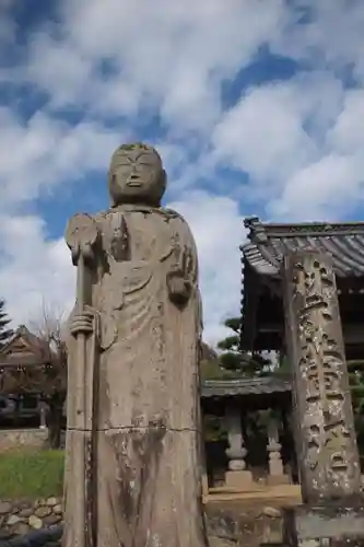 淨空院の像