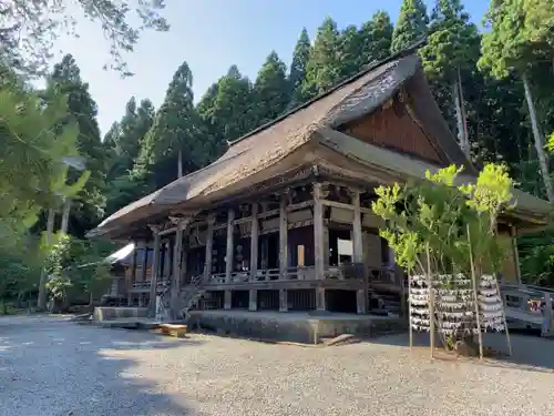 慈恩寺の本殿・本堂