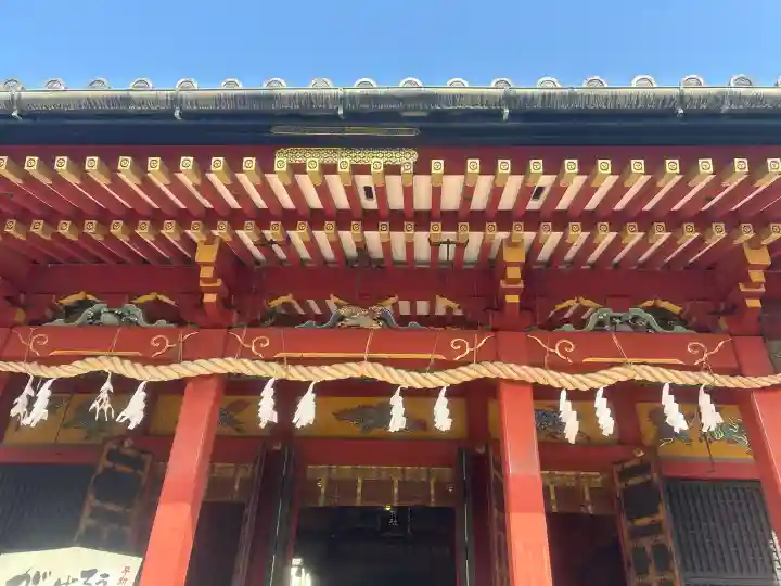 浅草神社の{uncategorized: "未分類", other: "その他", undefined: "問題あり", building: "その他建物", grave: "お墓", sacred_gate: "鳥居", guardian: "狛犬", statue: "像", buddha: "仏像", history: "歴史", nature: "自然", garden: "庭園", animal: "動物", pagoda: "塔", temizu: "手水舎", mountain_gate: "山門・神門", sanctuary: "本殿・本堂", subordinate: "末社・摂社", art: "芸術", scenery: "景色", jizo: "地蔵", ema: "絵馬", goshuin: "御朱印", omikuji: "おみくじ", items: "授与品その他", amulet: "お守り", goshuincho: "御朱印帳", eats: "食事", festival: "お祭り", votive_dance: "神楽", shichigosan: "七五三参", wedding: "結婚式", experience: "体験その他", initially: "初詣", around: "周辺", anti_infection: "感染症対策"}