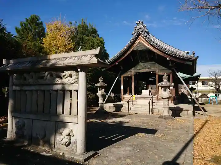 八幡社の本殿・本堂