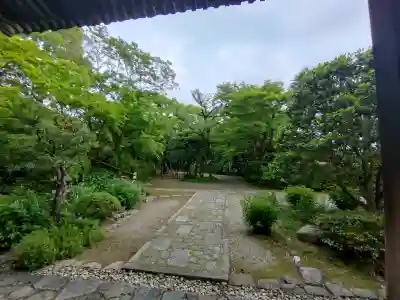 白毫寺の{uncategorized: "未分類", other: "その他", undefined: "問題あり", building: "その他建物", grave: "お墓", sacred_gate: "鳥居", guardian: "狛犬", statue: "像", buddha: "仏像", history: "歴史", nature: "自然", garden: "庭園", animal: "動物", pagoda: "塔", temizu: "手水舎", mountain_gate: "山門・神門", sanctuary: "本殿・本堂", subordinate: "末社・摂社", art: "芸術", scenery: "景色", jizo: "地蔵", ema: "絵馬", goshuin: "御朱印", omikuji: "おみくじ", items: "授与品その他", amulet: "お守り", goshuincho: "御朱印帳", eats: "食事", festival: "お祭り", votive_dance: "神楽", shichigosan: "七五三参", wedding: "結婚式", experience: "体験その他", initially: "初詣", around: "周辺", anti_infection: "感染症対策"}