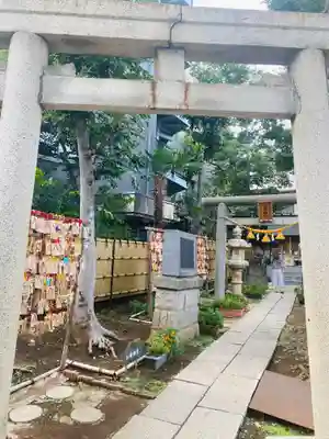 高円寺氷川神社の鳥居