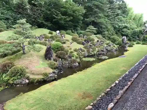 龍潭寺の庭園