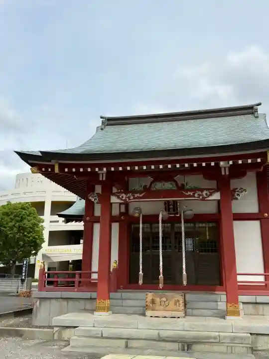 小松川神社の{uncategorized: "未分類", other: "その他", undefined: "問題あり", building: "その他建物", grave: "お墓", sacred_gate: "鳥居", guardian: "狛犬", statue: "像", buddha: "仏像", history: "歴史", nature: "自然", garden: "庭園", animal: "動物", pagoda: "塔", temizu: "手水舎", mountain_gate: "山門・神門", sanctuary: "本殿・本堂", subordinate: "末社・摂社", art: "芸術", scenery: "景色", jizo: "地蔵", ema: "絵馬", goshuin: "御朱印", omikuji: "おみくじ", items: "授与品その他", amulet: "お守り", goshuincho: "御朱印帳", eats: "食事", festival: "お祭り", votive_dance: "神楽", shichigosan: "七五三参", wedding: "結婚式", experience: "体験その他", initially: "初詣", around: "周辺", anti_infection: "感染症対策"}