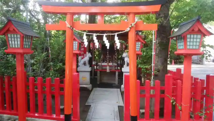 新田神社の末社・摂社