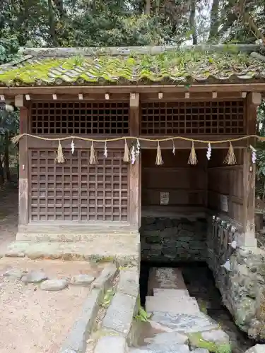 宇治上神社の{uncategorized: "未分類", other: "その他", undefined: "問題あり", building: "その他建物", grave: "お墓", sacred_gate: "鳥居", guardian: "狛犬", statue: "像", buddha: "仏像", history: "歴史", nature: "自然", garden: "庭園", animal: "動物", pagoda: "塔", temizu: "手水舎", mountain_gate: "山門・神門", sanctuary: "本殿・本堂", subordinate: "末社・摂社", art: "芸術", scenery: "景色", jizo: "地蔵", ema: "絵馬", goshuin: "御朱印", omikuji: "おみくじ", items: "授与品その他", amulet: "お守り", goshuincho: "御朱印帳", eats: "食事", festival: "お祭り", votive_dance: "神楽", shichigosan: "七五三参", wedding: "結婚式", experience: "体験その他", initially: "初詣", around: "周辺", anti_infection: "感染症対策"}