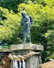 報徳二宮神社の像