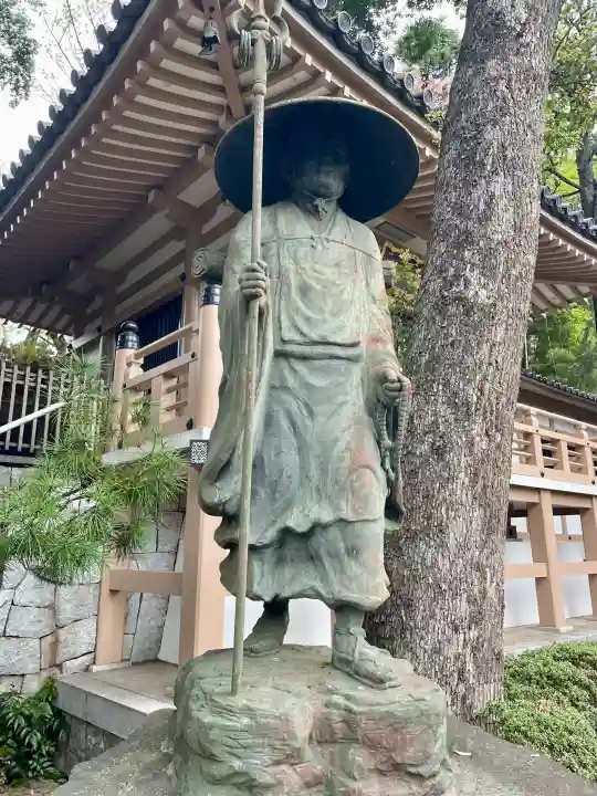 東光寺の{uncategorized: "未分類", other: "その他", undefined: "問題あり", building: "その他建物", grave: "お墓", sacred_gate: "鳥居", guardian: "狛犬", statue: "像", buddha: "仏像", history: "歴史", nature: "自然", garden: "庭園", animal: "動物", pagoda: "塔", temizu: "手水舎", mountain_gate: "山門・神門", sanctuary: "本殿・本堂", subordinate: "末社・摂社", art: "芸術", scenery: "景色", jizo: "地蔵", ema: "絵馬", goshuin: "御朱印", omikuji: "おみくじ", items: "授与品その他", amulet: "お守り", goshuincho: "御朱印帳", eats: "食事", festival: "お祭り", votive_dance: "神楽", shichigosan: "七五三参", wedding: "結婚式", experience: "体験その他", initially: "初詣", around: "周辺", anti_infection: "感染症対策"}