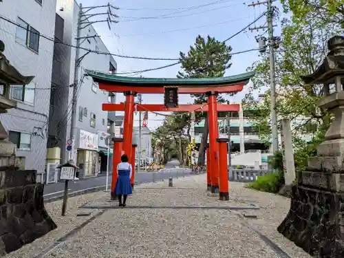 六所神社の鳥居