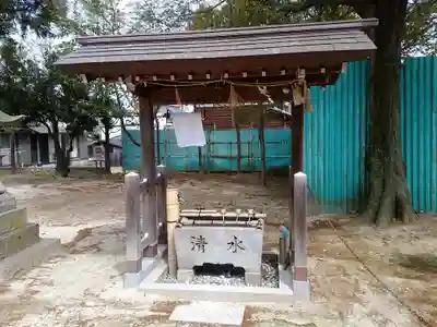 神明社（岩滑新田神明社）の手水舎