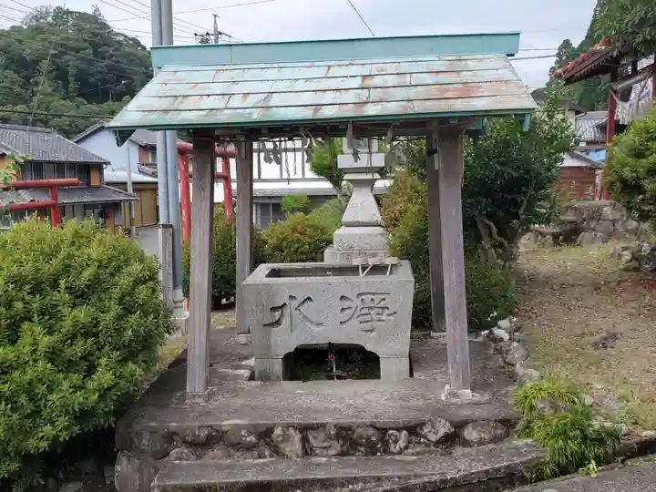 許禰神社の手水舎