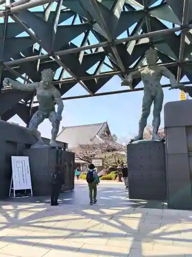 一心寺の{uncategorized: "未分類", other: "その他", undefined: "問題あり", building: "その他建物", grave: "お墓", sacred_gate: "鳥居", guardian: "狛犬", statue: "像", buddha: "仏像", history: "歴史", nature: "自然", garden: "庭園", animal: "動物", pagoda: "塔", temizu: "手水舎", mountain_gate: "山門・神門", sanctuary: "本殿・本堂", subordinate: "末社・摂社", art: "芸術", scenery: "景色", jizo: "地蔵", ema: "絵馬", goshuin: "御朱印", omikuji: "おみくじ", items: "授与品その他", amulet: "お守り", goshuincho: "御朱印帳", eats: "食事", festival: "お祭り", votive_dance: "神楽", shichigosan: "七五三参", wedding: "結婚式", experience: "体験その他", initially: "初詣", around: "周辺", anti_infection: "感染症対策"}