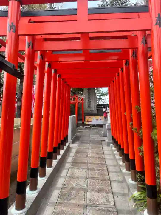 阿部野神社の{uncategorized: "未分類", other: "その他", undefined: "問題あり", building: "その他建物", grave: "お墓", sacred_gate: "鳥居", guardian: "狛犬", statue: "像", buddha: "仏像", history: "歴史", nature: "自然", garden: "庭園", animal: "動物", pagoda: "塔", temizu: "手水舎", mountain_gate: "山門・神門", sanctuary: "本殿・本堂", subordinate: "末社・摂社", art: "芸術", scenery: "景色", jizo: "地蔵", ema: "絵馬", goshuin: "御朱印", omikuji: "おみくじ", items: "授与品その他", amulet: "お守り", goshuincho: "御朱印帳", eats: "食事", festival: "お祭り", votive_dance: "神楽", shichigosan: "七五三参", wedding: "結婚式", experience: "体験その他", initially: "初詣", around: "周辺", anti_infection: "感染症対策"}