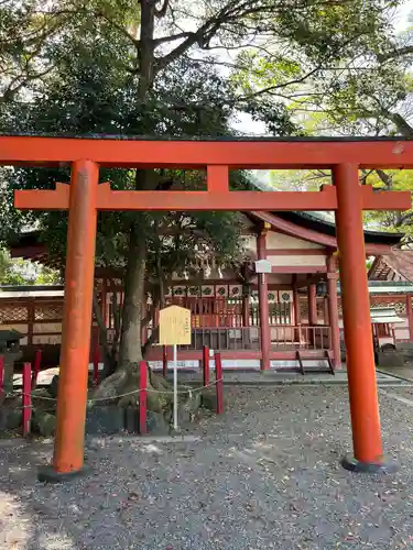 津島神社の末社